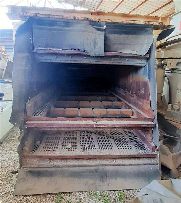 Metso Model Cvb 2060, 2m X 6m (6' X 20') Inclined Screen)